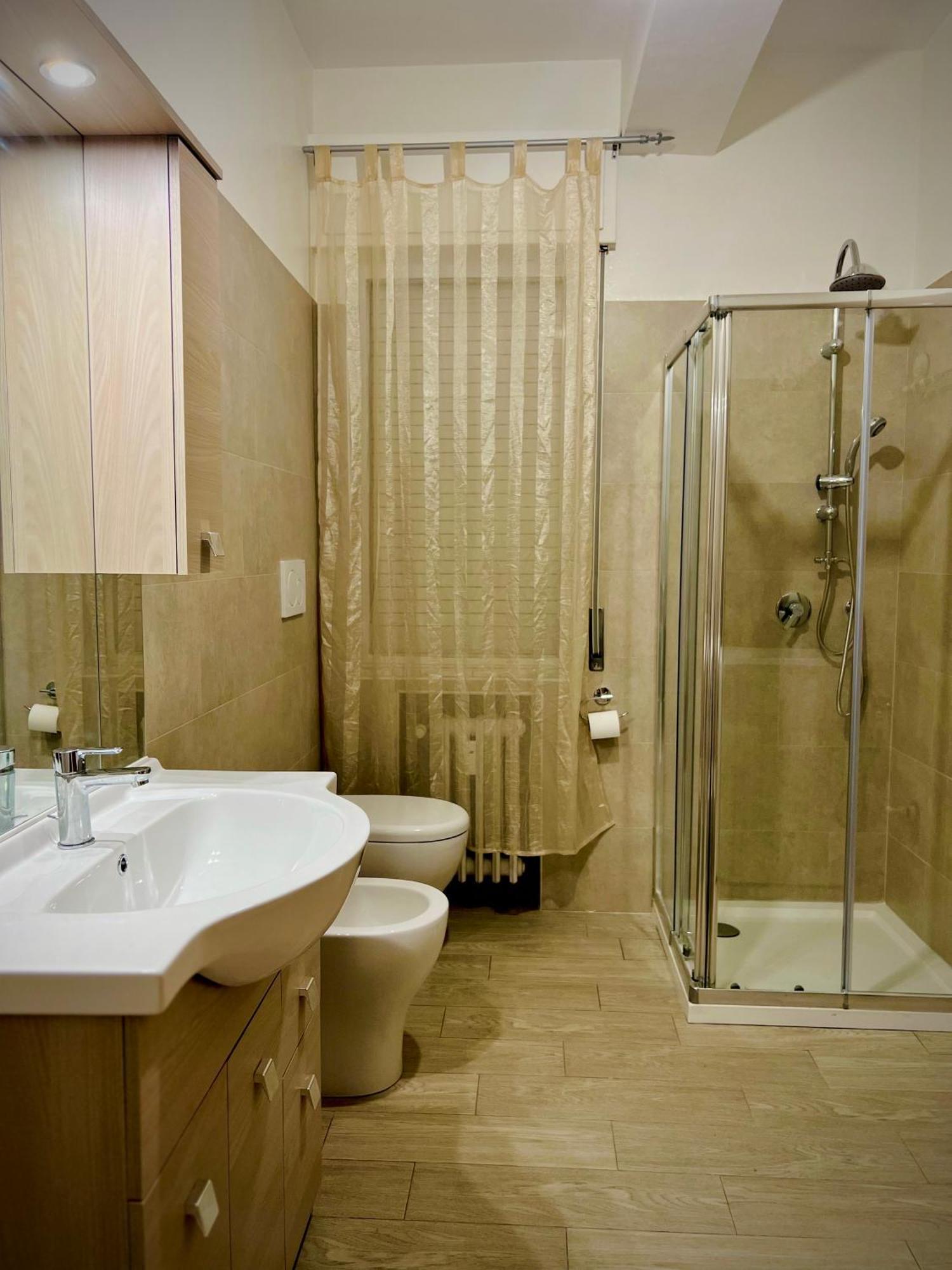 Venice Vip Guest House Mestre Bagian luar foto